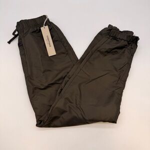 ESSENTIALS Fear Of God Kids Nylon Pants Size10 Olive Drawstring Jogger brand new